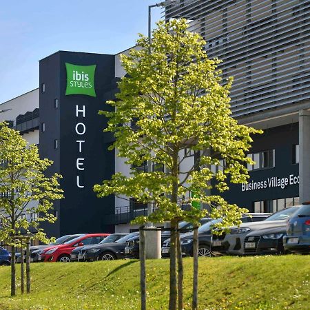 ibis Styles Namur Bagian luar foto