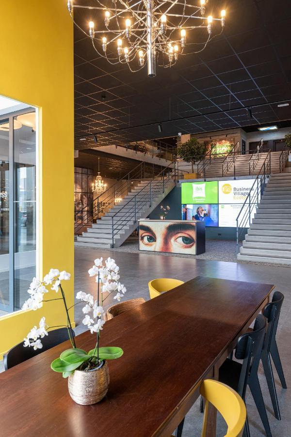 ibis Styles Namur Bagian luar foto