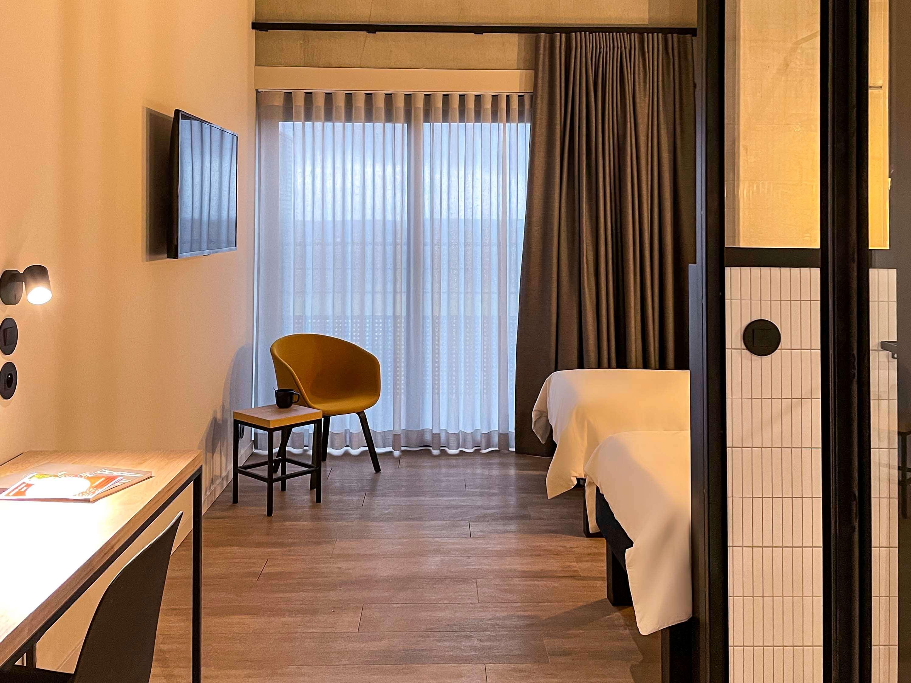 ibis Styles Namur Bagian luar foto