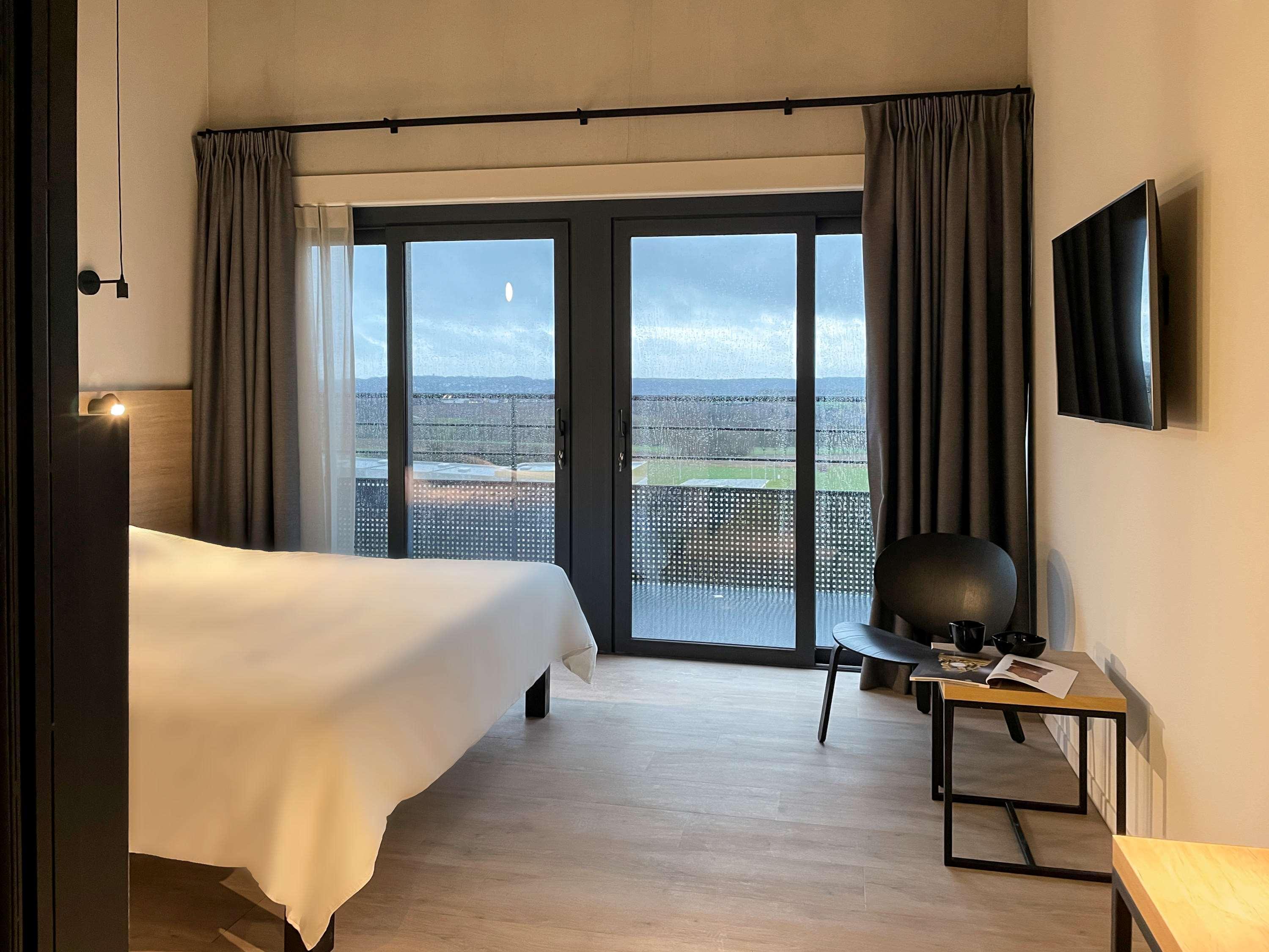 ibis Styles Namur Bagian luar foto