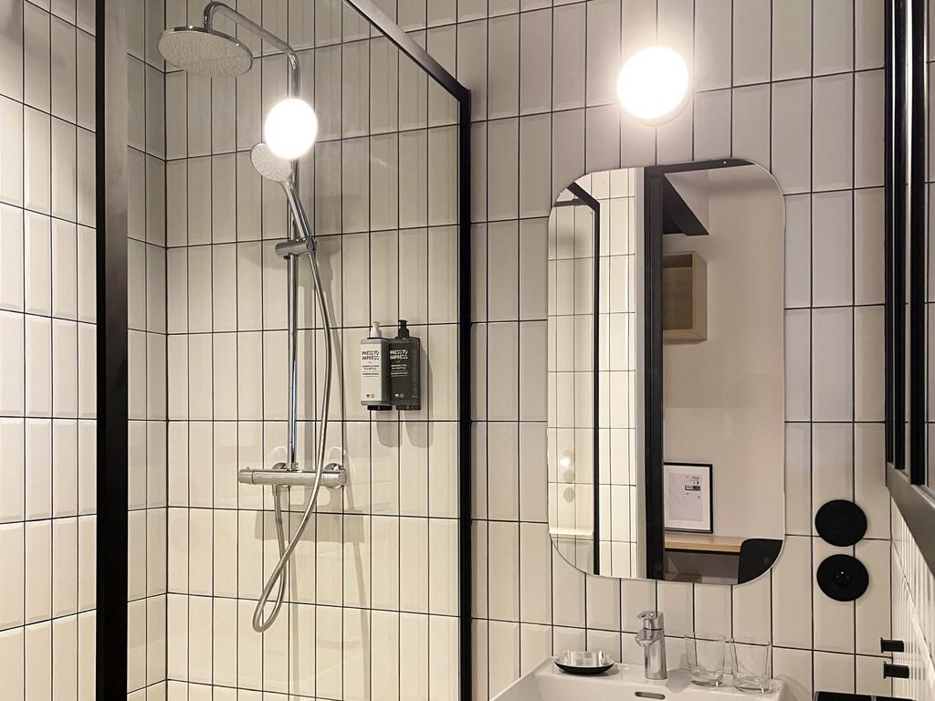 ibis Styles Namur Bagian luar foto