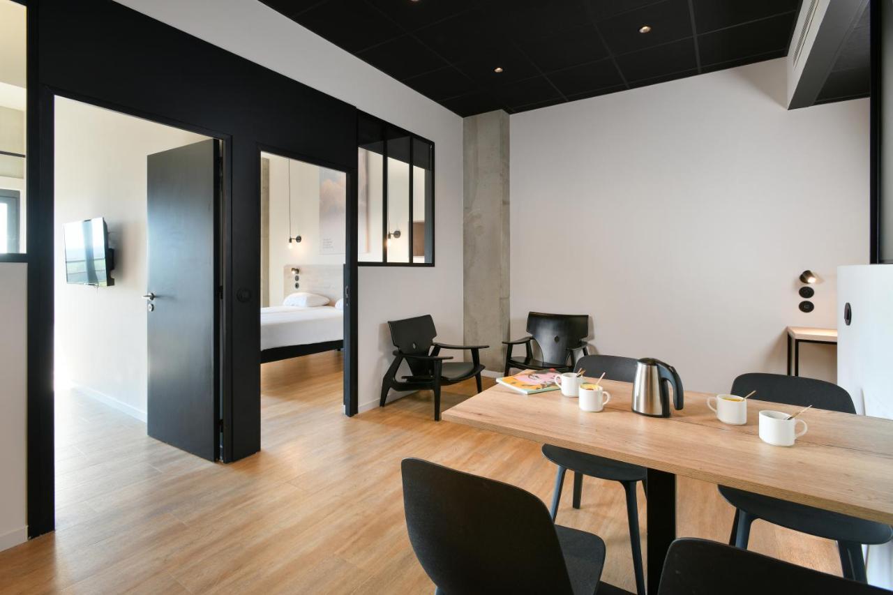 ibis Styles Namur Bagian luar foto