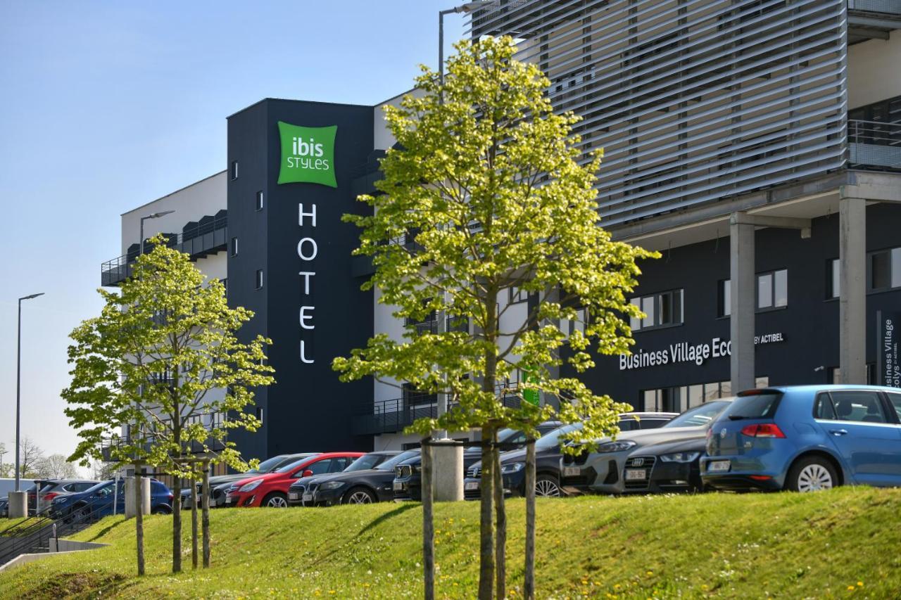 ibis Styles Namur Bagian luar foto