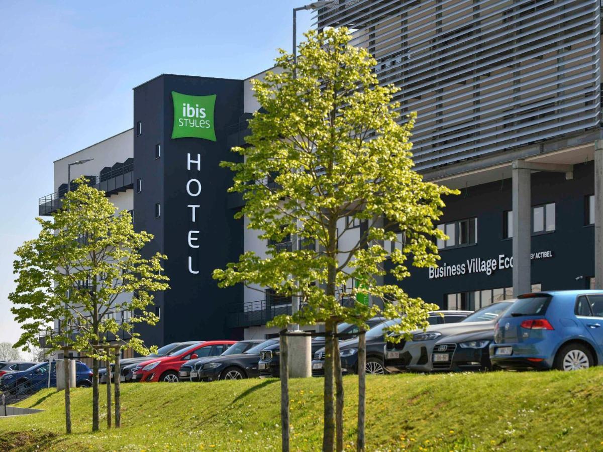 ibis Styles Namur Bagian luar foto