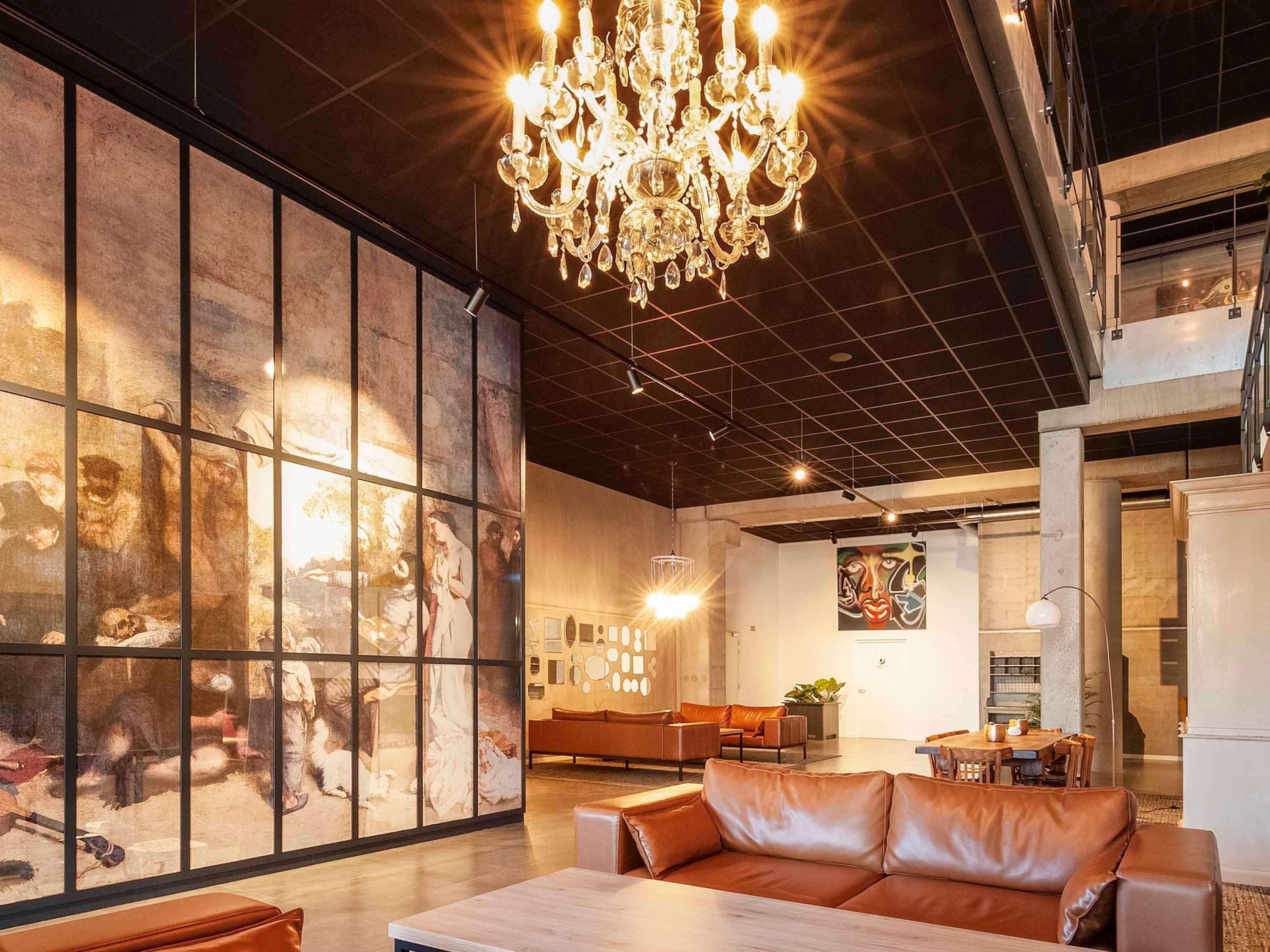 ibis Styles Namur Bagian luar foto
