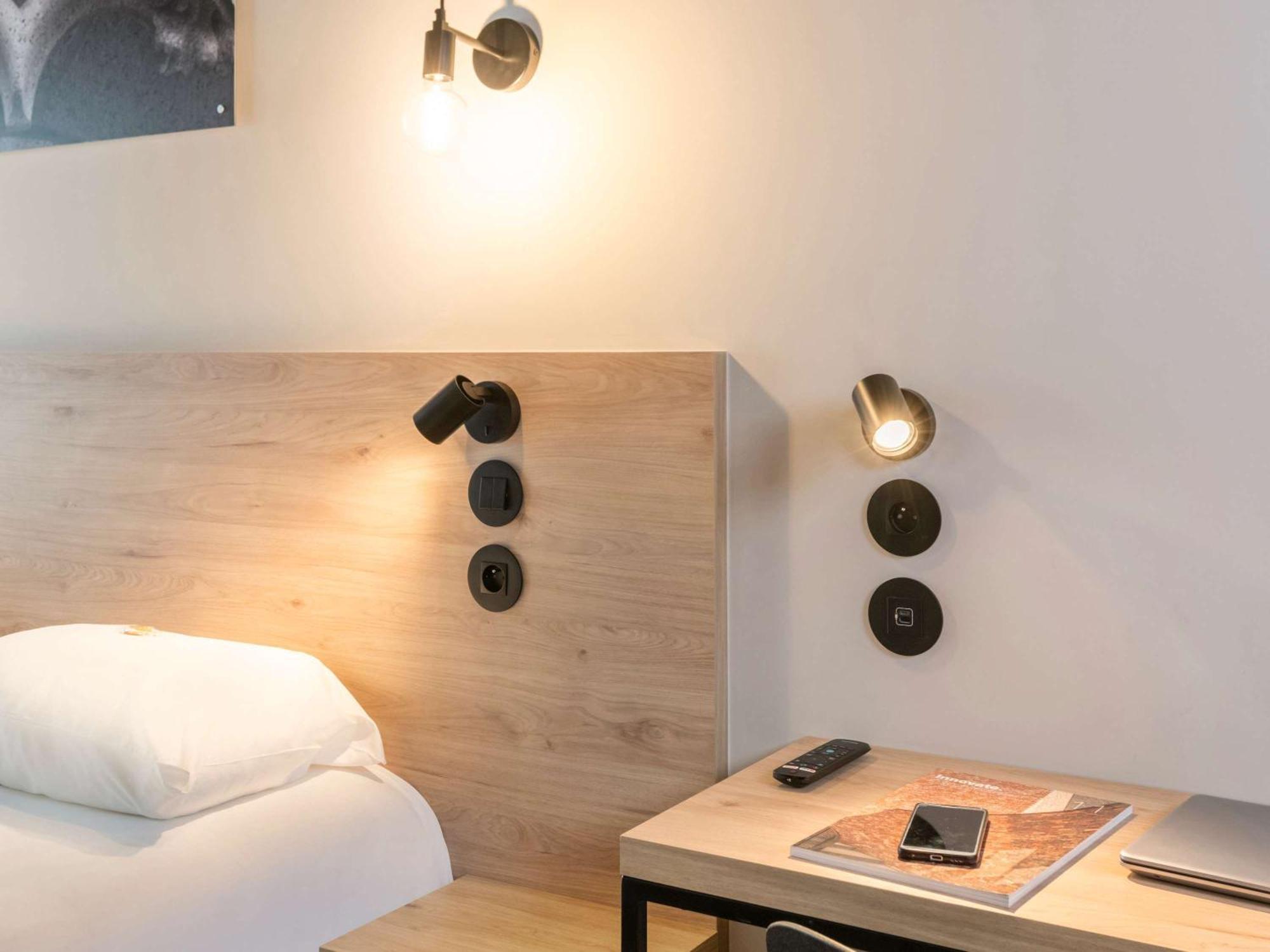 ibis Styles Namur Bagian luar foto