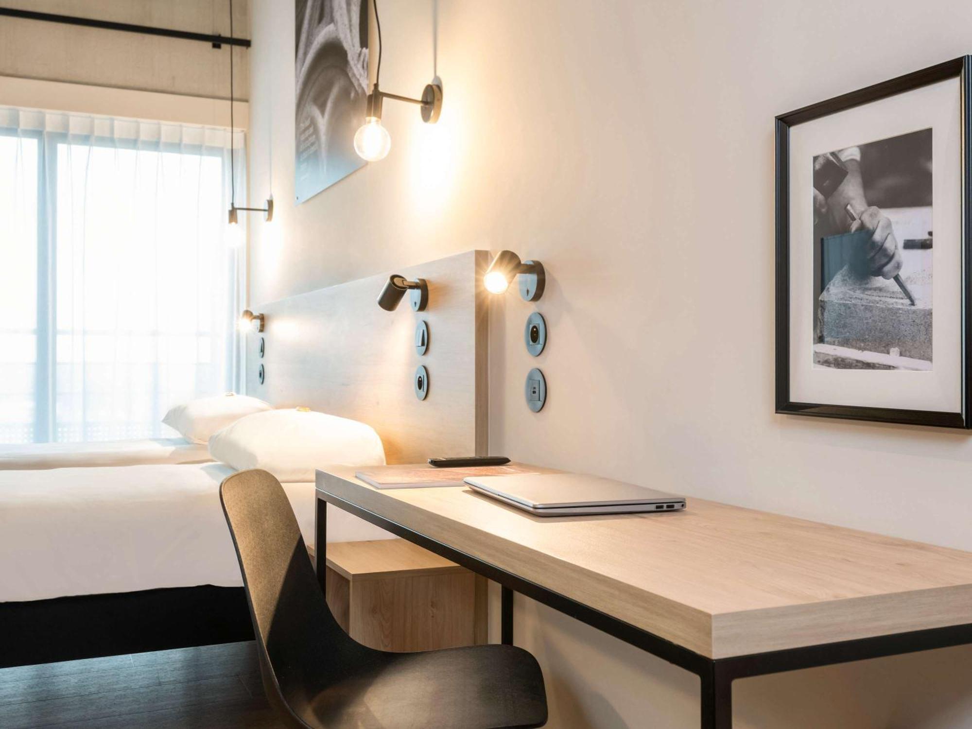 ibis Styles Namur Bagian luar foto